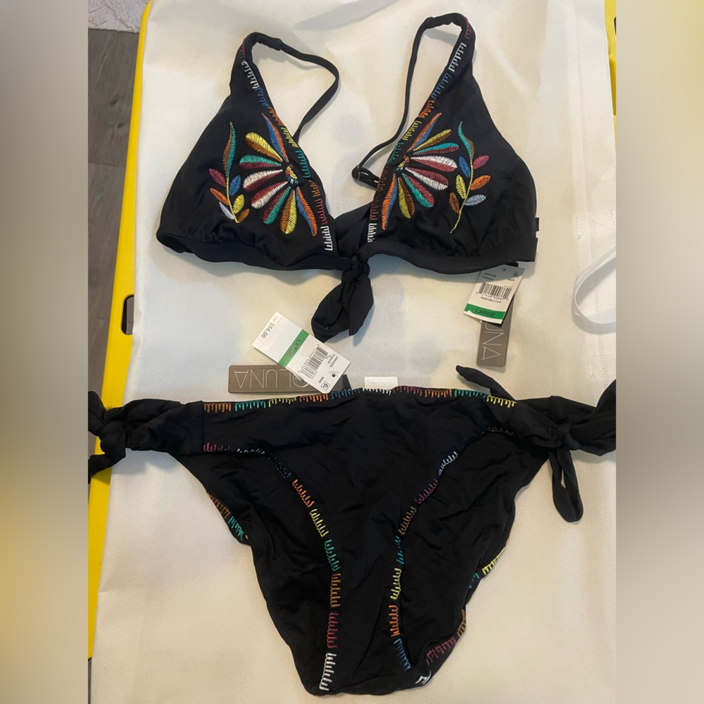 SOLUNA embroidered bikini set